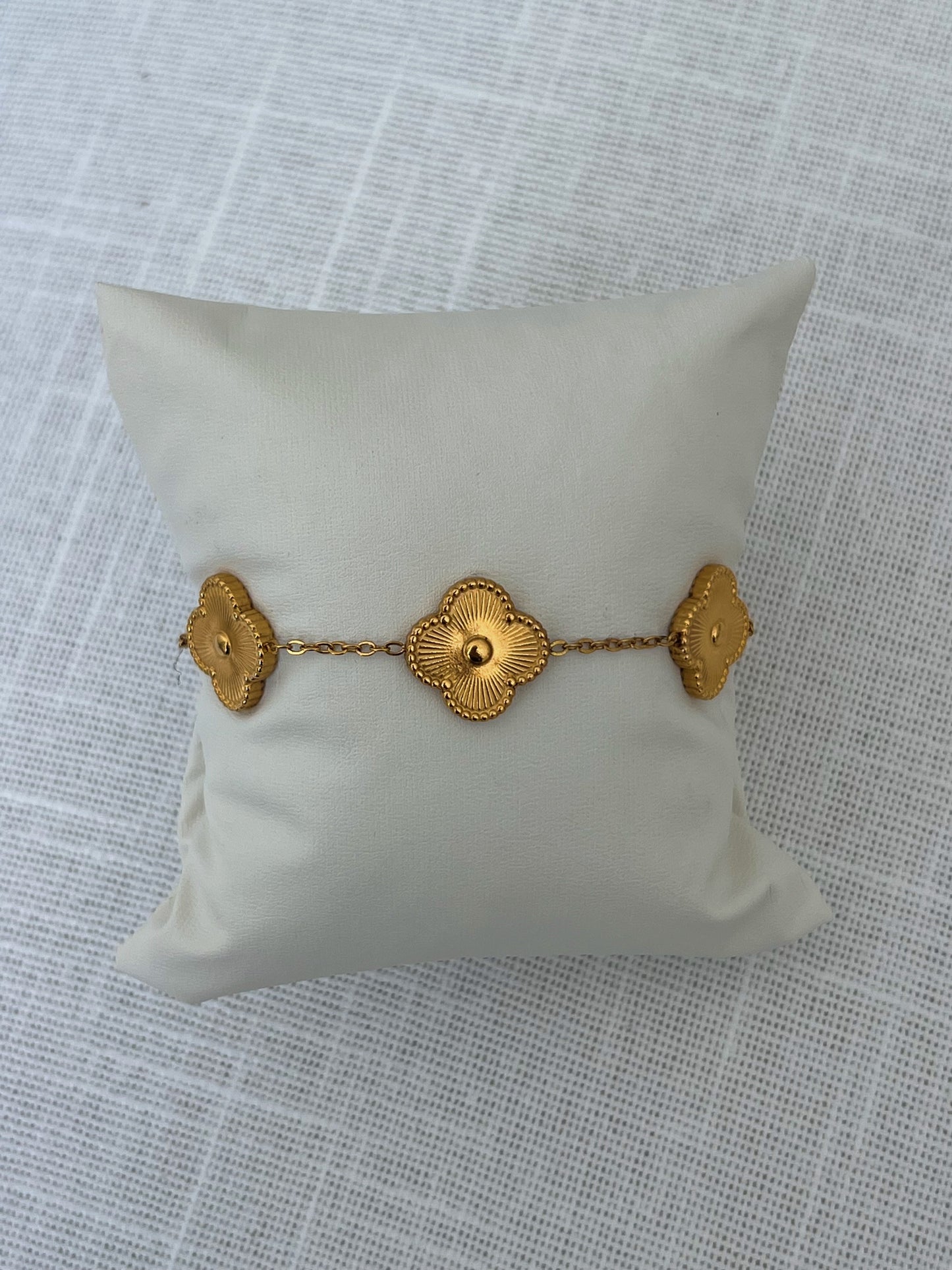 Gold Lucky Flower Bracelet