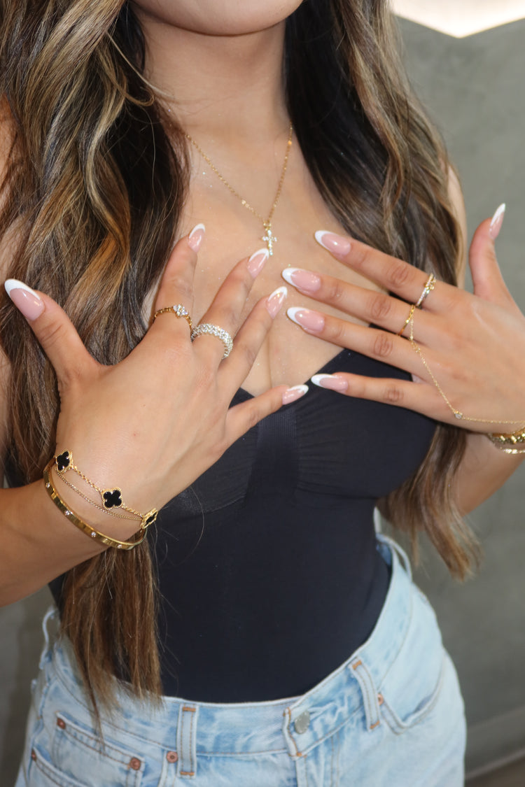 HAND-CHAIN BRACELETS