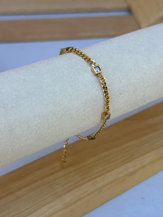 Curb Gem Bracelet