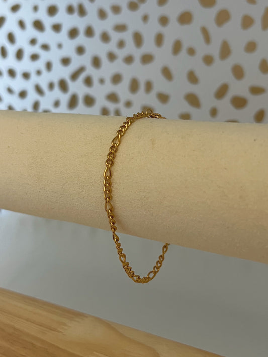 Gold Fígaro Bracelet